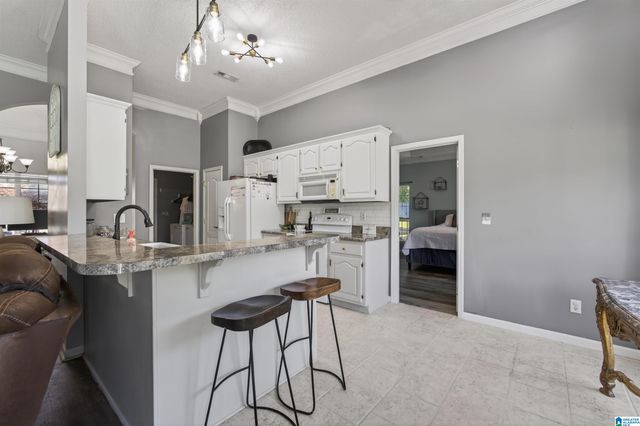 65 COUNTY ROAD 1002, Clanton, AL 35045
