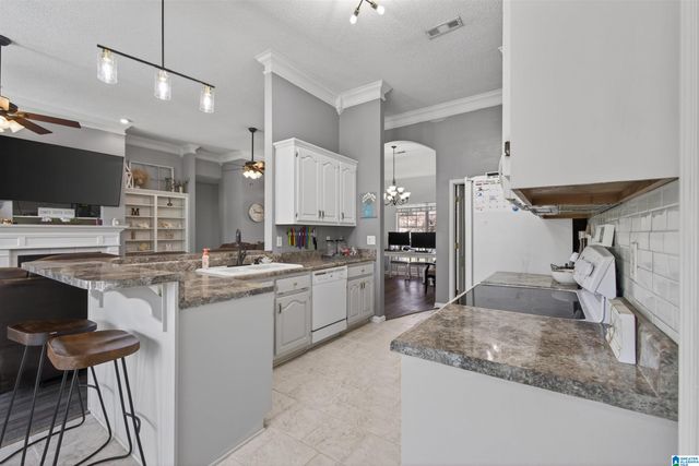 65 COUNTY ROAD 1002, Clanton, AL 35045