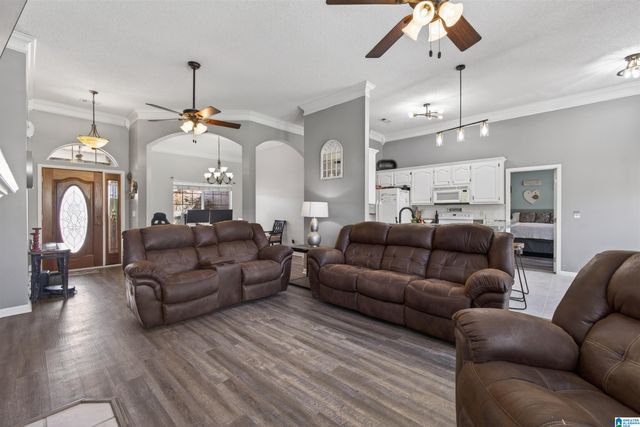 65 COUNTY ROAD 1002, Clanton, AL 35045