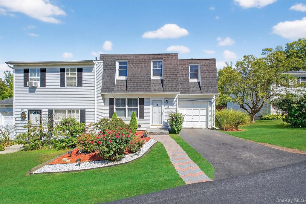 33 Aspen Court, Fishkill, NY 12524
