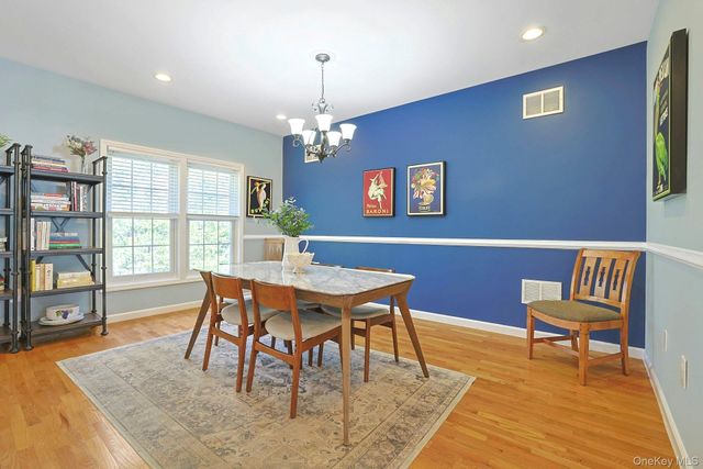 44 Alexander Court, Nanuet, NY 10954