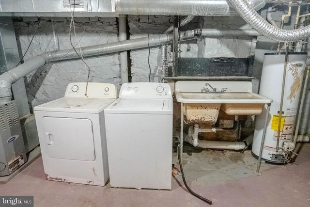 2216 W FAYETTE ST, Baltimore, MD 21223