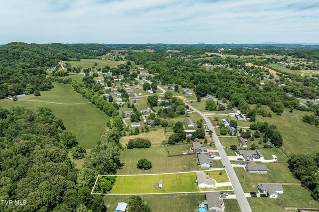 490 Roaming Drive, Chuckey, TN 37641