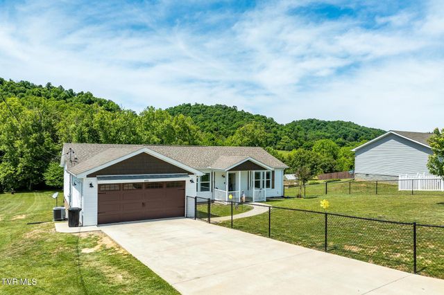 490 Roaming Drive, Chuckey, TN 37641
