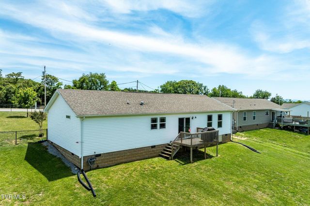 490 Roaming Drive, Chuckey, TN 37641
