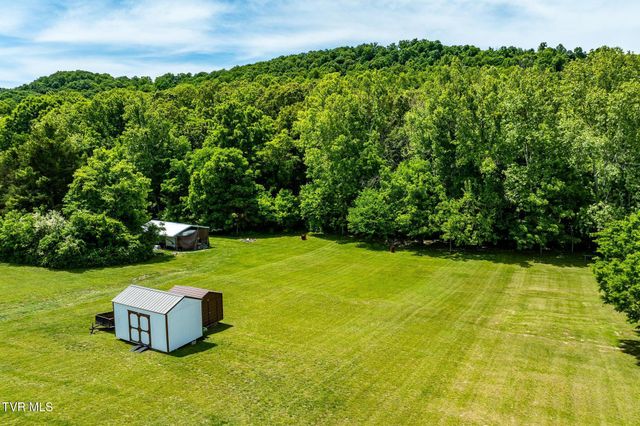 490 Roaming Drive, Chuckey, TN 37641