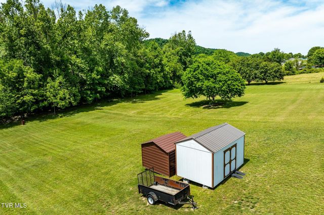 490 Roaming Drive, Chuckey, TN 37641