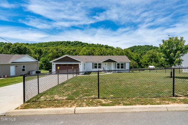 490 Roaming Drive, Chuckey, TN 37641