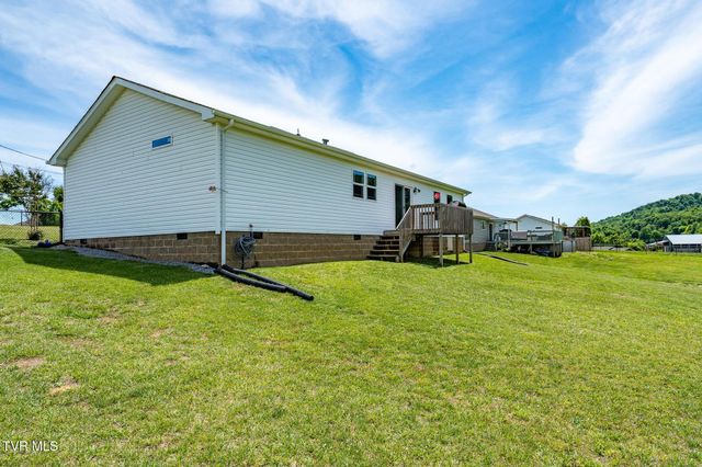490 Roaming Drive, Chuckey, TN 37641