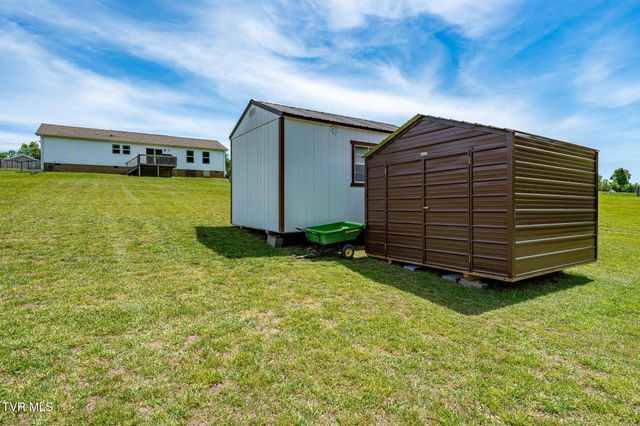 490 Roaming Drive, Chuckey, TN 37641