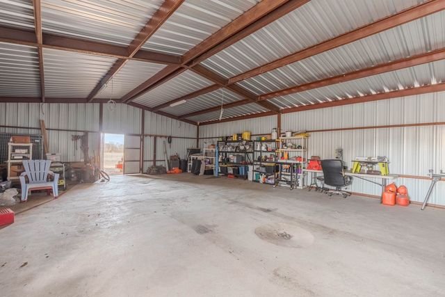 675 County Road 4935, Trenton, TX 75490