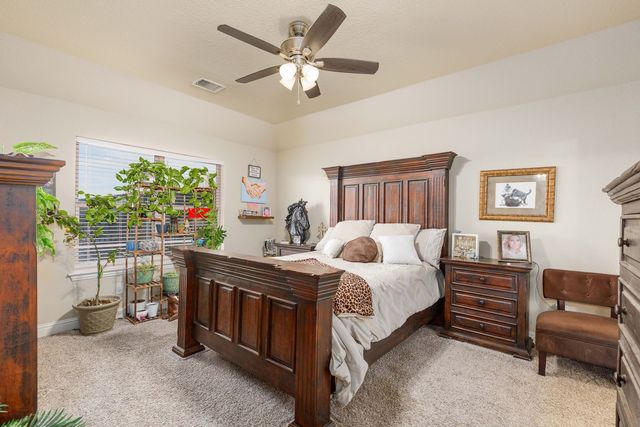 675 County Road 4935, Trenton, TX 75490