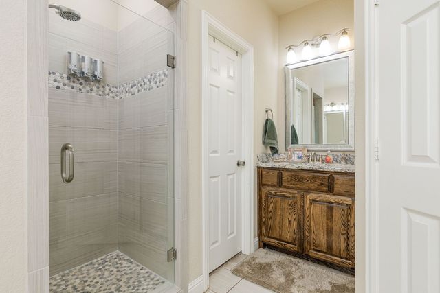 675 County Road 4935, Trenton, TX 75490