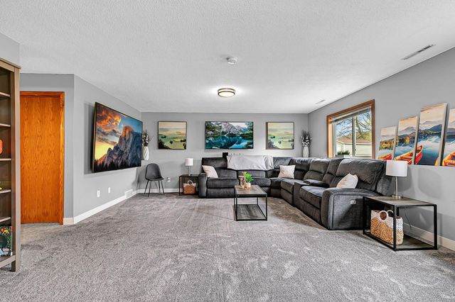 536 20th Avenue N, Sartell, MN 56377