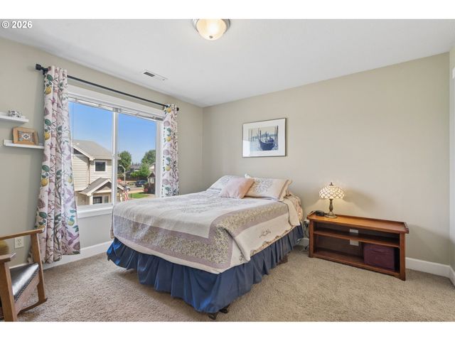 1721 N MANZANITA St, Canby, OR 97013
