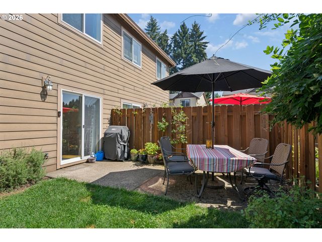 1721 N MANZANITA St, Canby, OR 97013