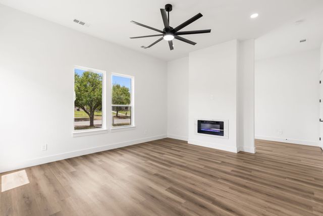1006 Devonshire Drive N, Forney, TX 75126