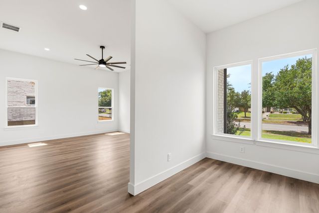 1006 Devonshire Drive N, Forney, TX 75126