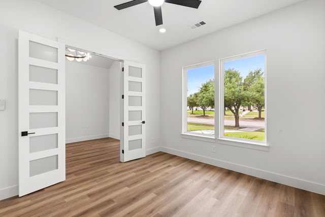1006 Devonshire Drive N, Forney, TX 75126