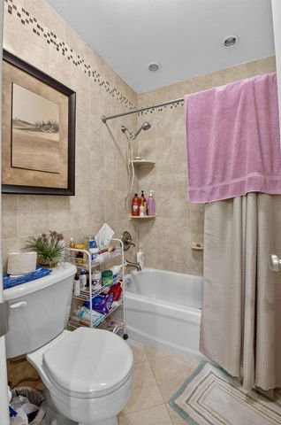 1141 Violet Terrace 202, Delray Beach, FL 33445