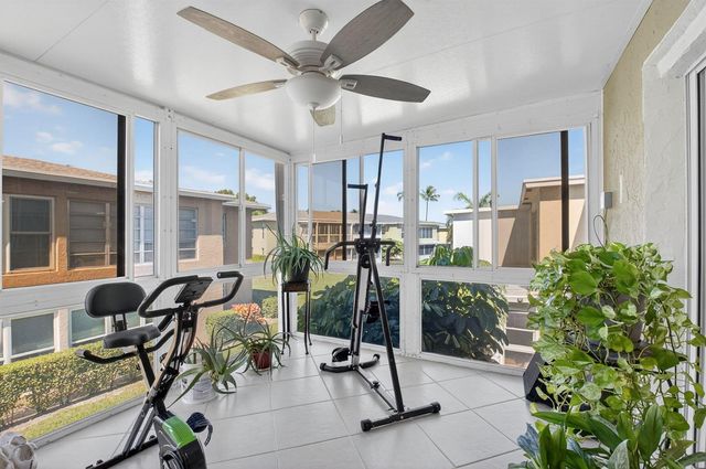 1141 Violet Terrace 202, Delray Beach, FL 33445