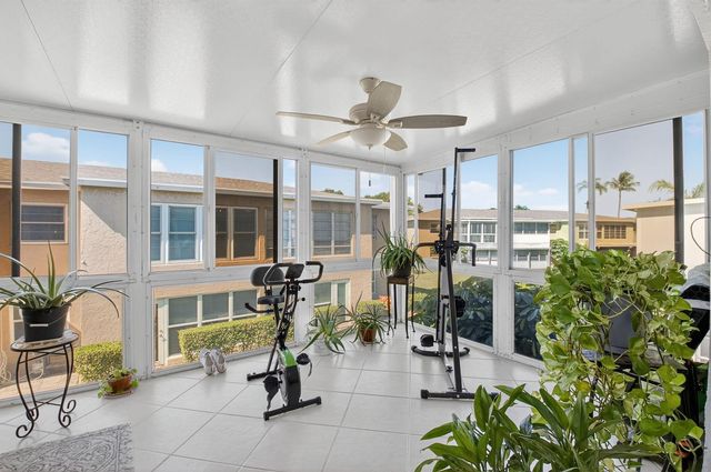 1141 Violet Terrace 202, Delray Beach, FL 33445