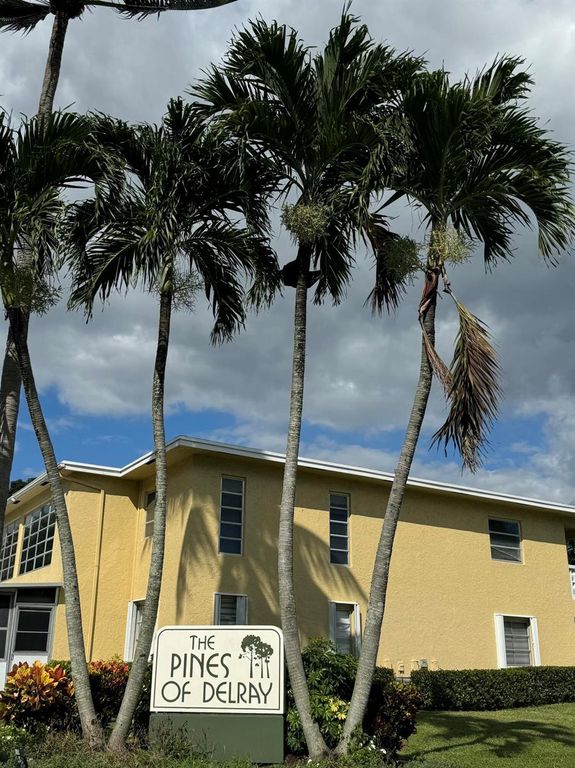 1141 Violet Terrace 202, Delray Beach, FL 33445