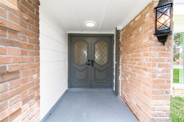 15202 La Paloma Drive, Houston, TX 77083