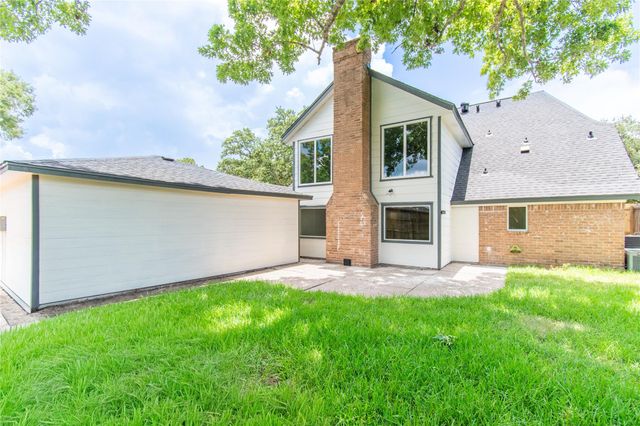 15202 La Paloma Drive, Houston, TX 77083