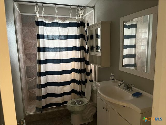 709 Pheasant Drive, Victoria, TX 77905