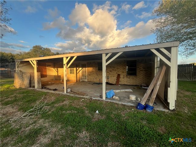 709 Pheasant Drive, Victoria, TX 77905