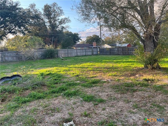 709 Pheasant Drive, Victoria, TX 77905