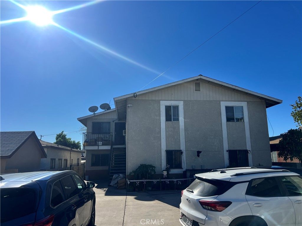 833 W 10th, San Bernardino, CA 92410