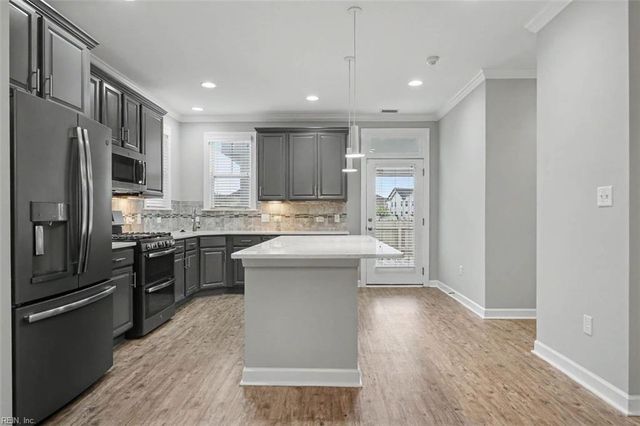 4209 Kenton LN, Virginia Beach, VA 23456