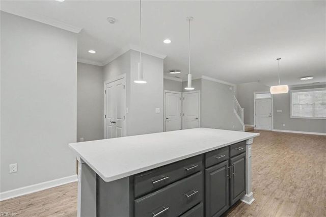 4209 Kenton LN, Virginia Beach, VA 23456