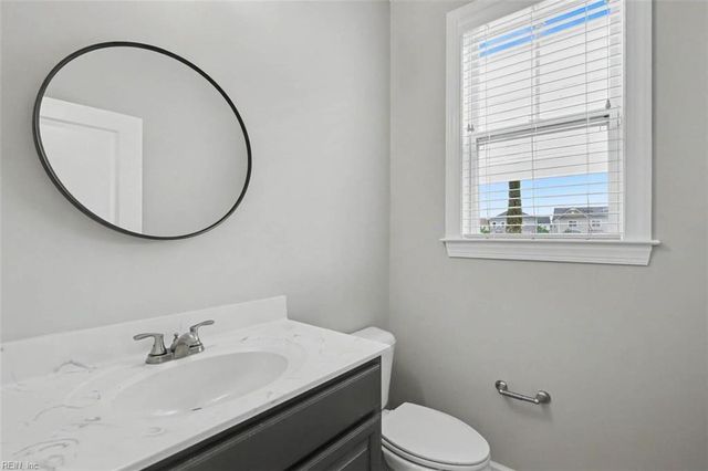 4209 Kenton LN, Virginia Beach, VA 23456