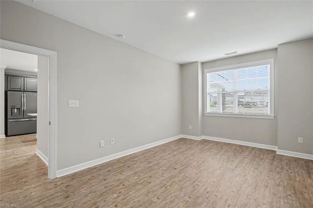 4209 Kenton LN, Virginia Beach, VA 23456