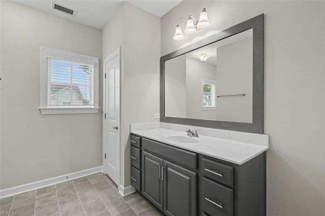 4209 Kenton LN, Virginia Beach, VA 23456