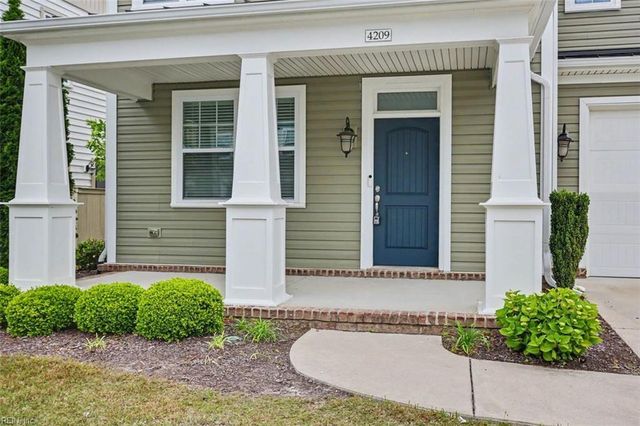 4209 Kenton LN, Virginia Beach, VA 23456