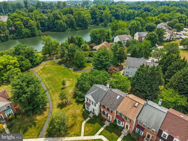 1021 LAKE SHORE DR, Bowie, MD 20721