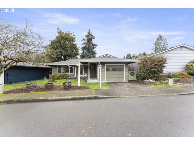 11760 Sw KING GEORGE Dr, Portland, OR 97224