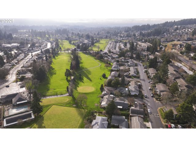 11760 Sw KING GEORGE Dr, Portland, OR 97224