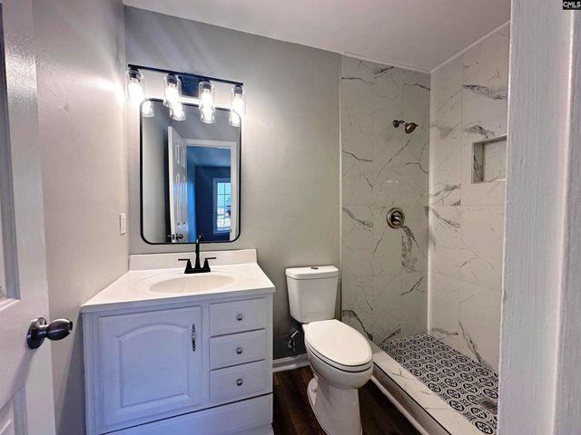 92 N Lake Pointe Drive, Columbia, SC 29229