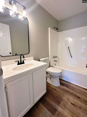 92 N Lake Pointe Drive, Columbia, SC 29229