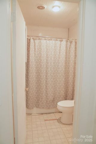 121 Martin Street, Ellenboro, NC 28040