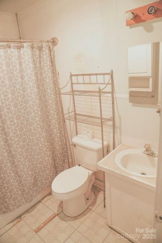 121 Martin Street, Ellenboro, NC 28040