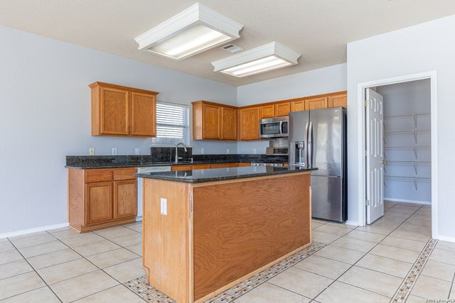8918 Burnt Path, Helotes, TX 78023