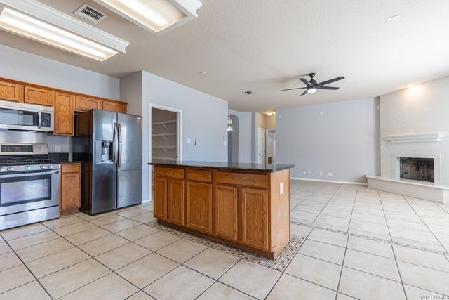 8918 Burnt Path, Helotes, TX 78023