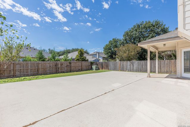 8918 Burnt Path, Helotes, TX 78023