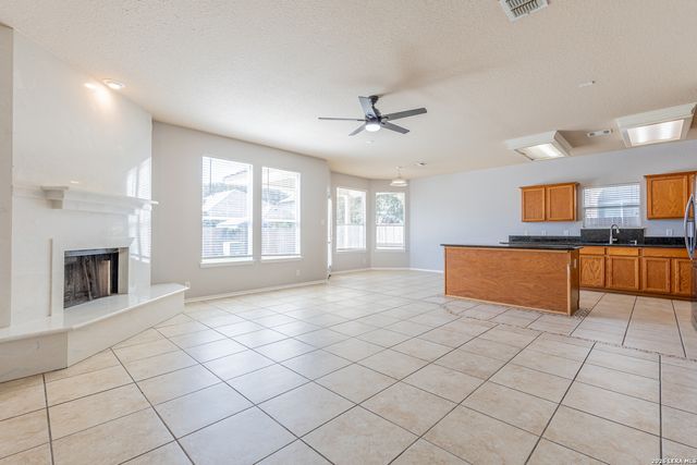 8918 Burnt Path, Helotes, TX 78023